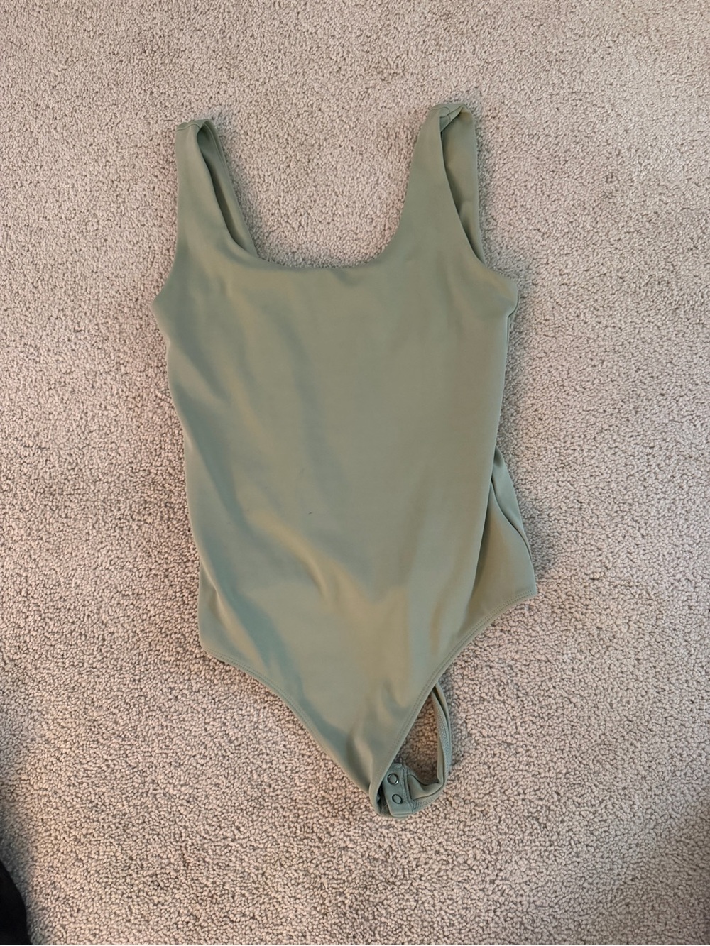 Express bodysuit size small